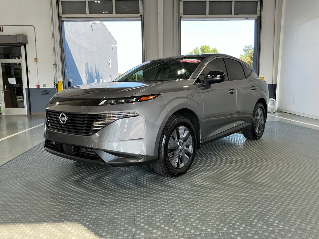 Used 2025 Nissan Murano SL AWD/4WD image 2