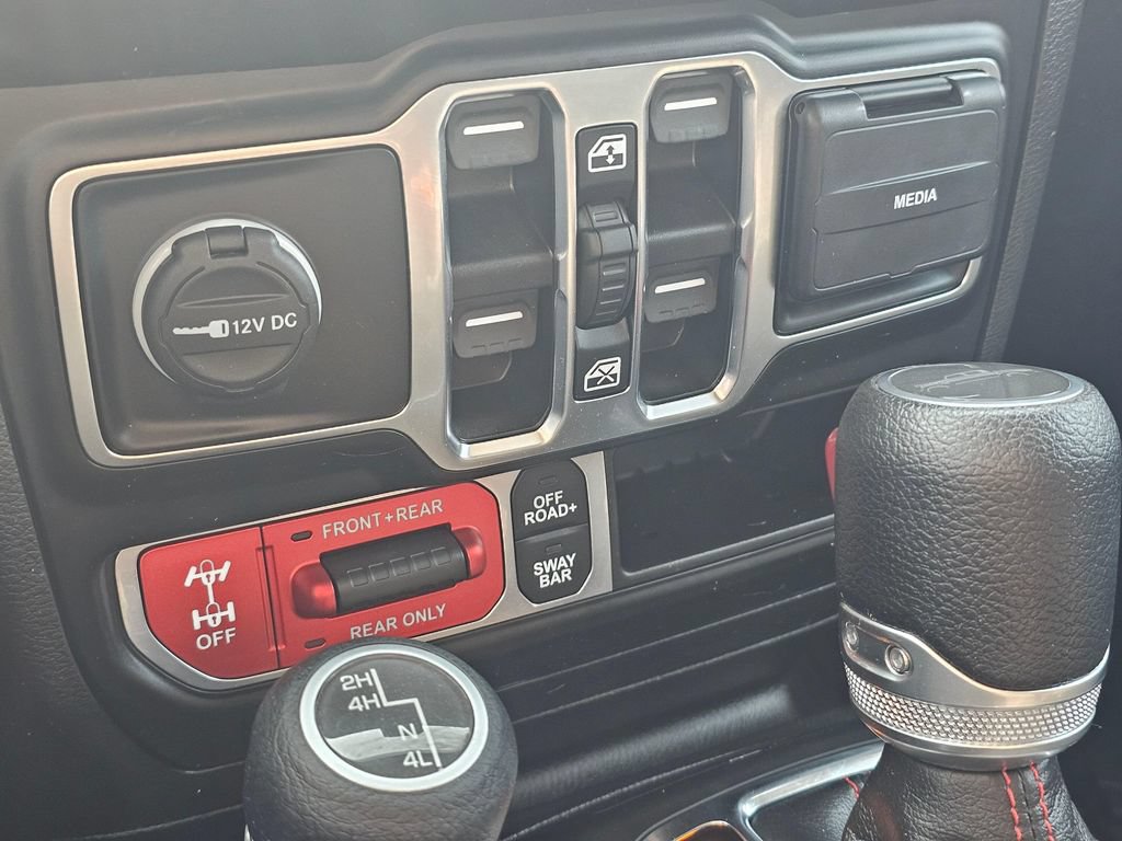 Used 2021 Jeep Gladiator Rubicon w/ Trailer Tow Package AWD/4WD image 30