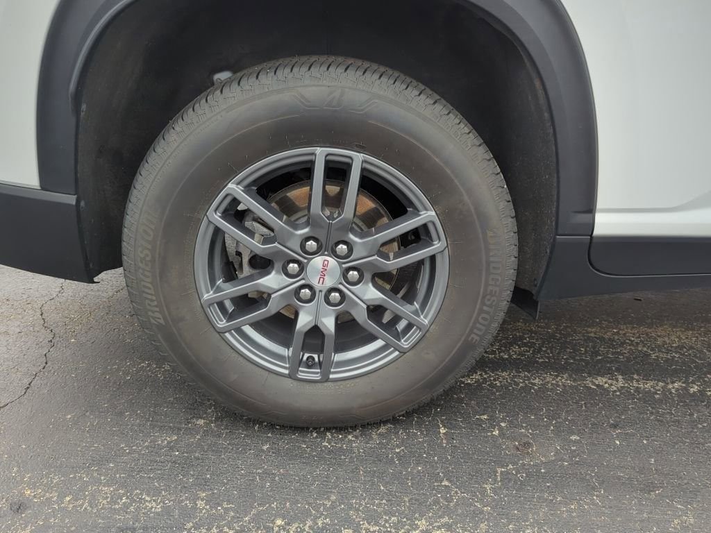 Certified 2025 GMC Acadia Elevation image 14