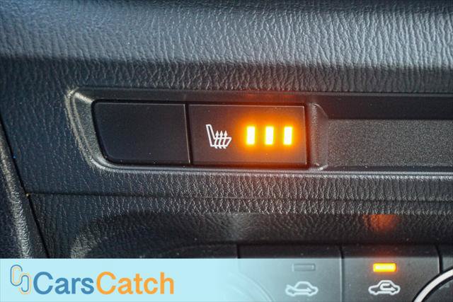 Used 2018 MAZDA MAZDA3 Touring FWD image 38