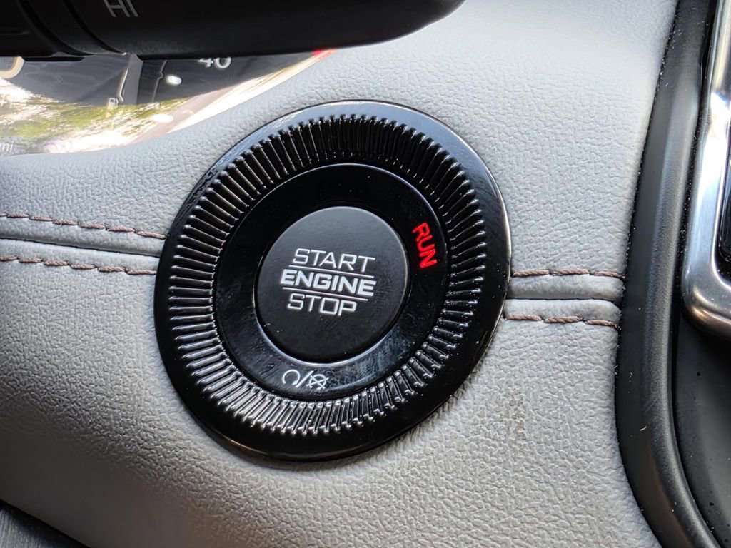 Used 2024 Jeep Compass Limited image 20