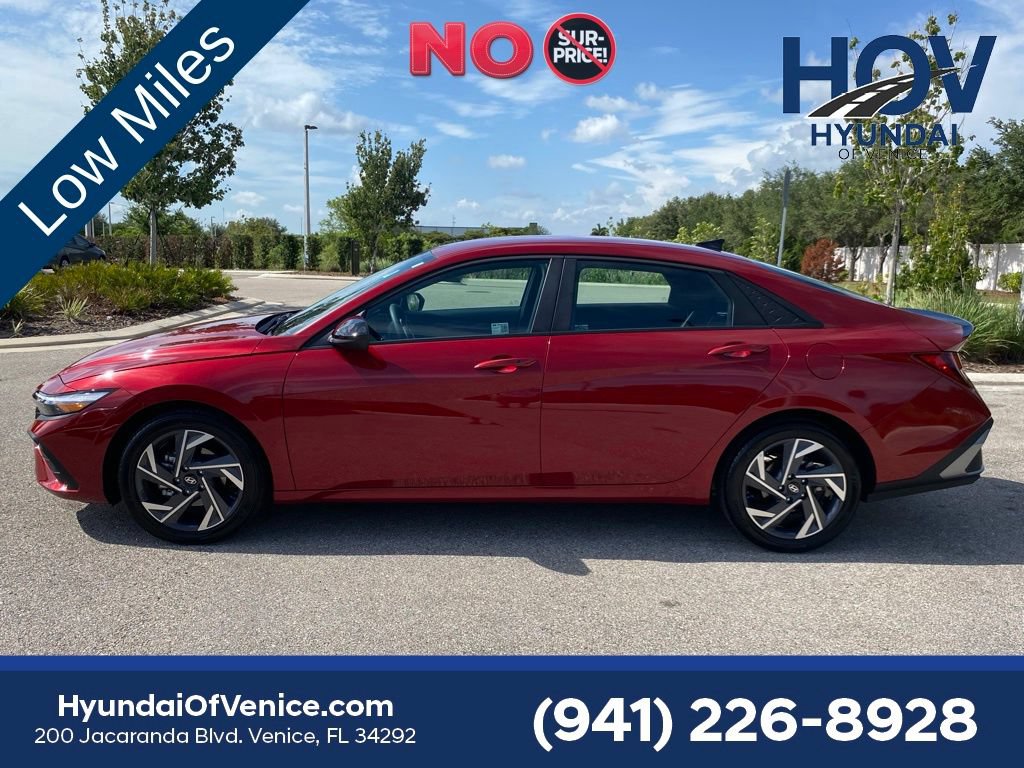 Certified 2025 Hyundai Elantra Sport FWD image 6