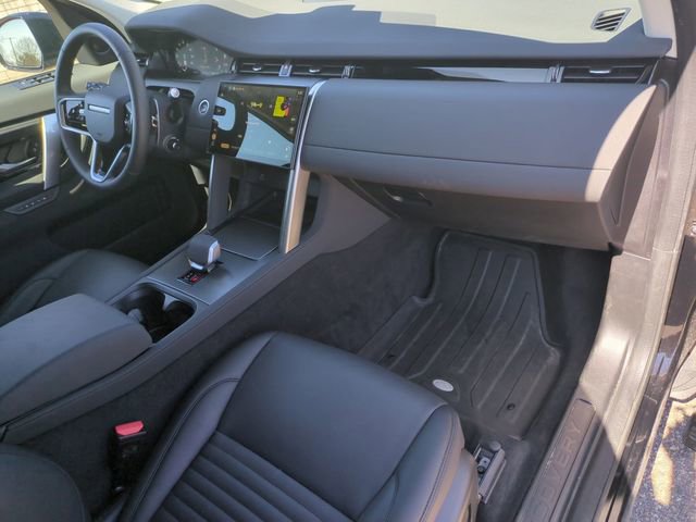 Used 2025 Land Rover Discovery Sport S image 19