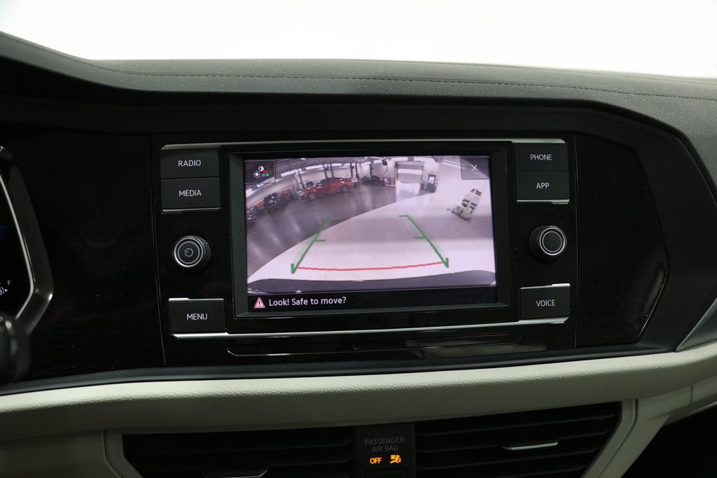 Used 2024 Volkswagen Jetta SE w/ Panoramic Sunroof Package FWD image 25