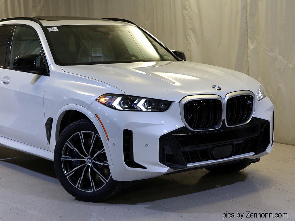 New 2026 BMW X5 M60i w/ Executive Package image 2