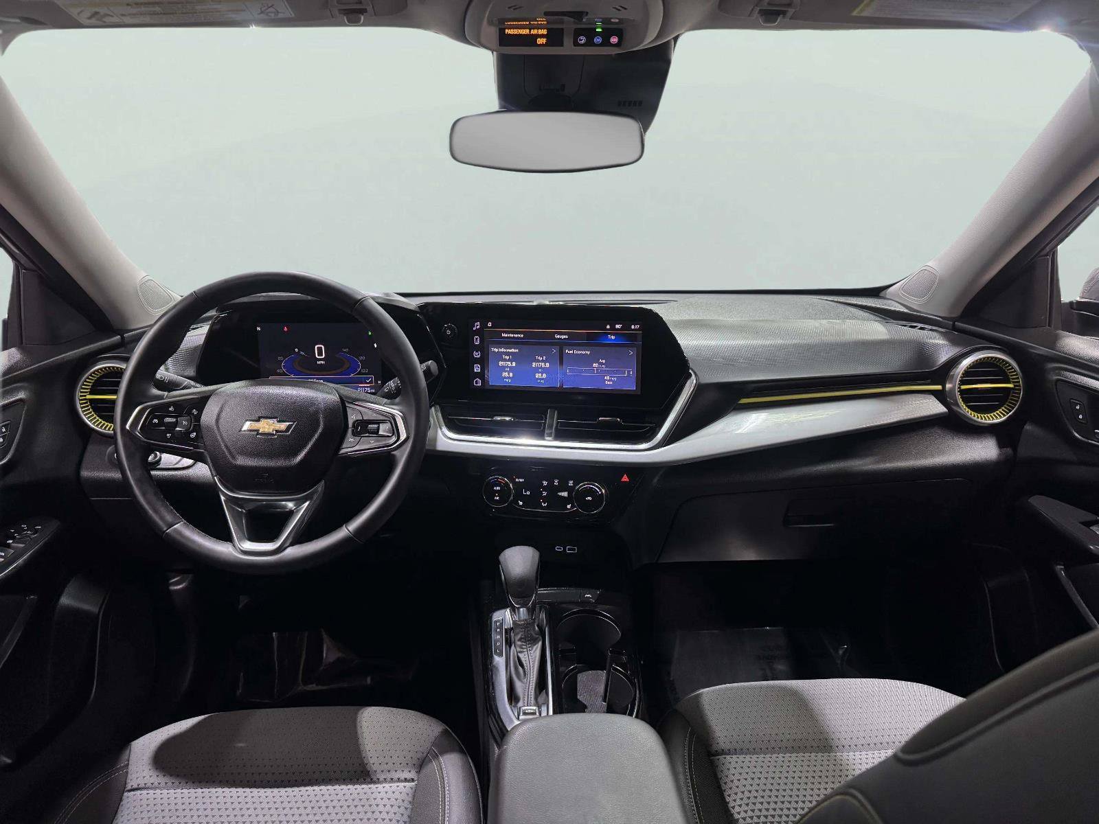 Used 2024 Chevrolet Trax LT w/ Driver Confidence Package FWD image 40
