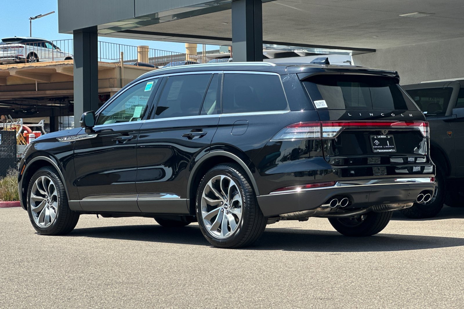 New 2025 Lincoln Aviator Reserve w/ Luxury Package image 5