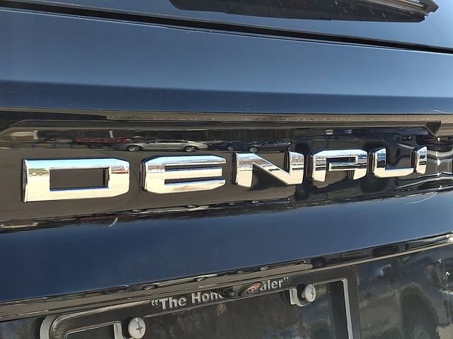 New 2026 GMC Acadia Denali Ultimate w/ LPO, Floor Liner Package image 25