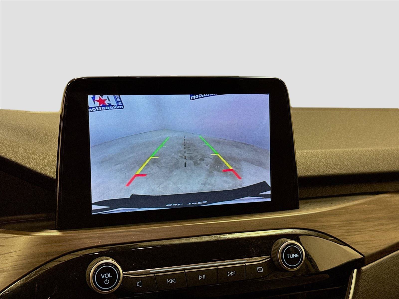 Used 2020 Ford Escape Titanium AWD/4WD image 14