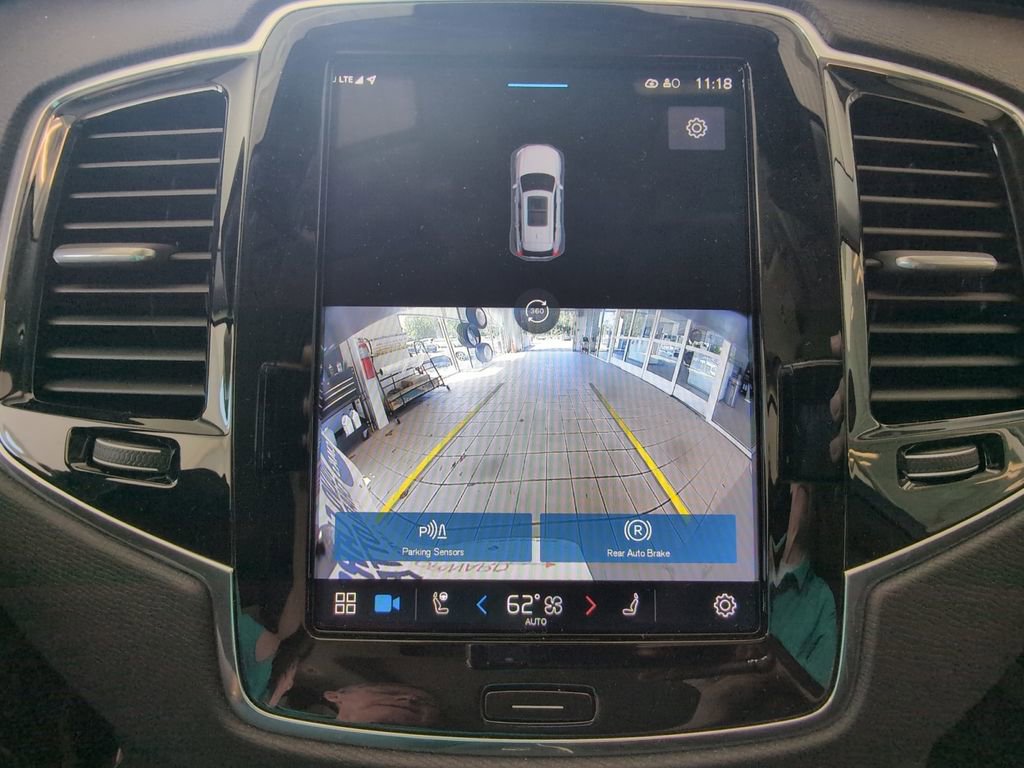 Used 2025 Volvo XC90 B6 Plus image 27