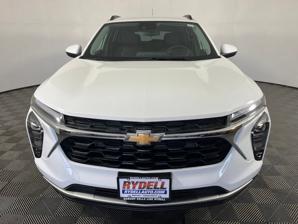 New 2026 Chevrolet Trax LT w/ LT Convenience Package FWD image 17