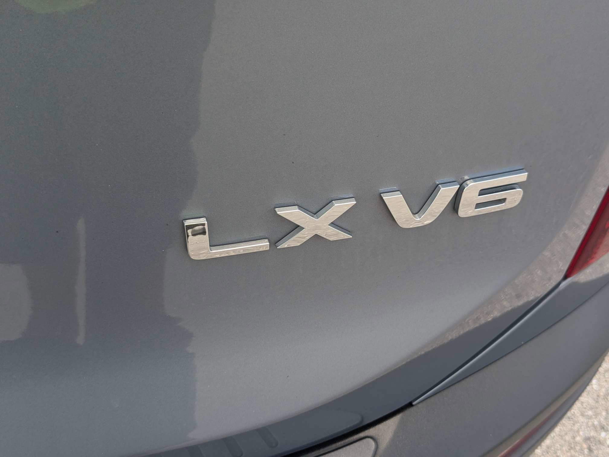 Used 2020 Kia Telluride LX FWD image 14