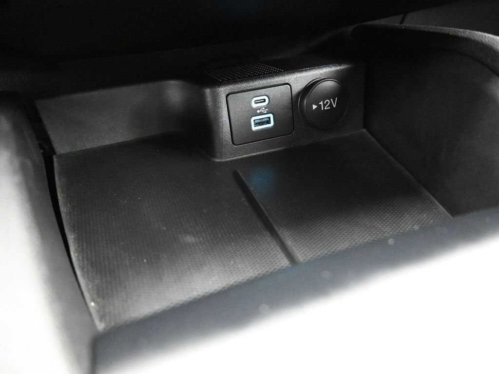 Certified 2023 Ford Escape SE image 18