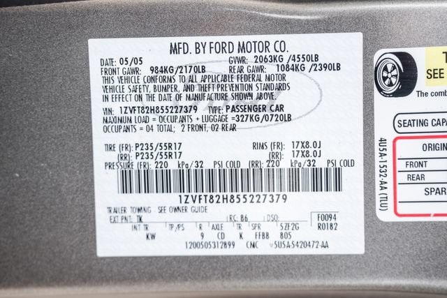 Used 2005 Ford Mustang GT Premium RWD image 70