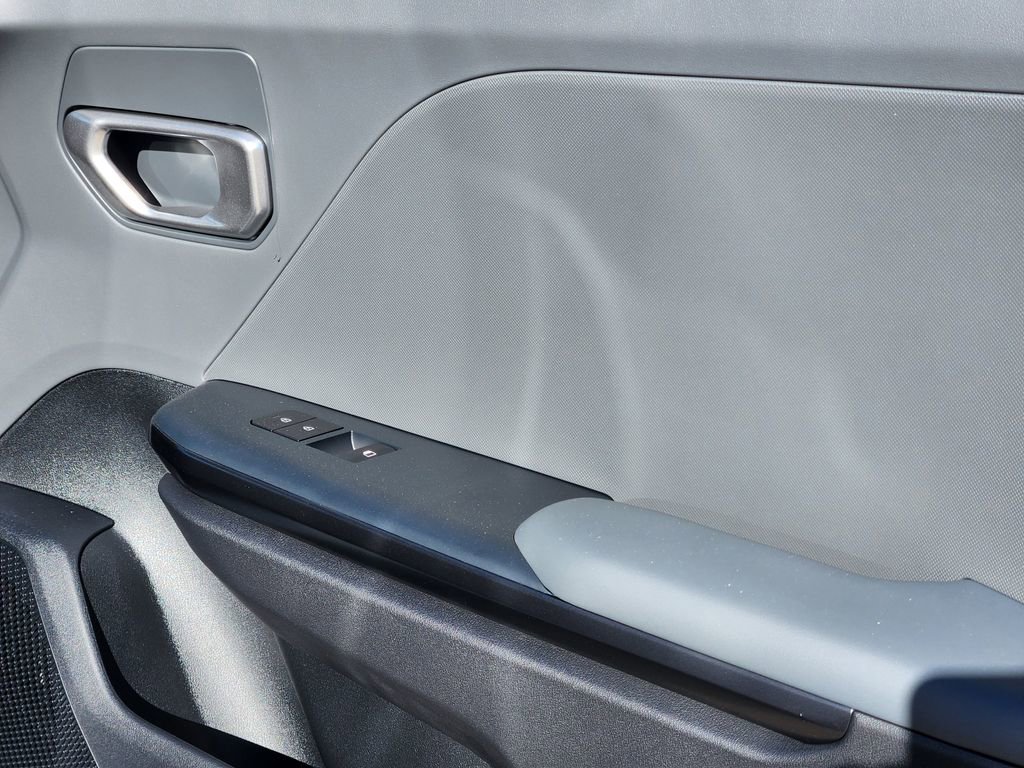 New 2026 Kia K4 LXS image 15