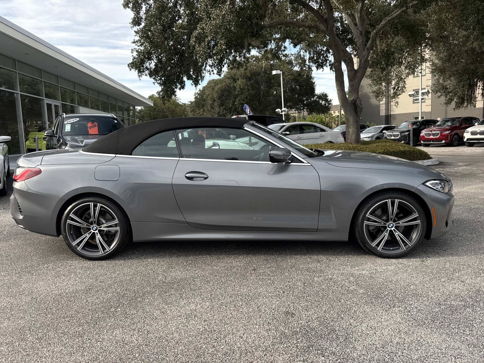 Used 2023 BMW 430i xDrive Convertible w/ Convenience Package AWD/4WD image 3