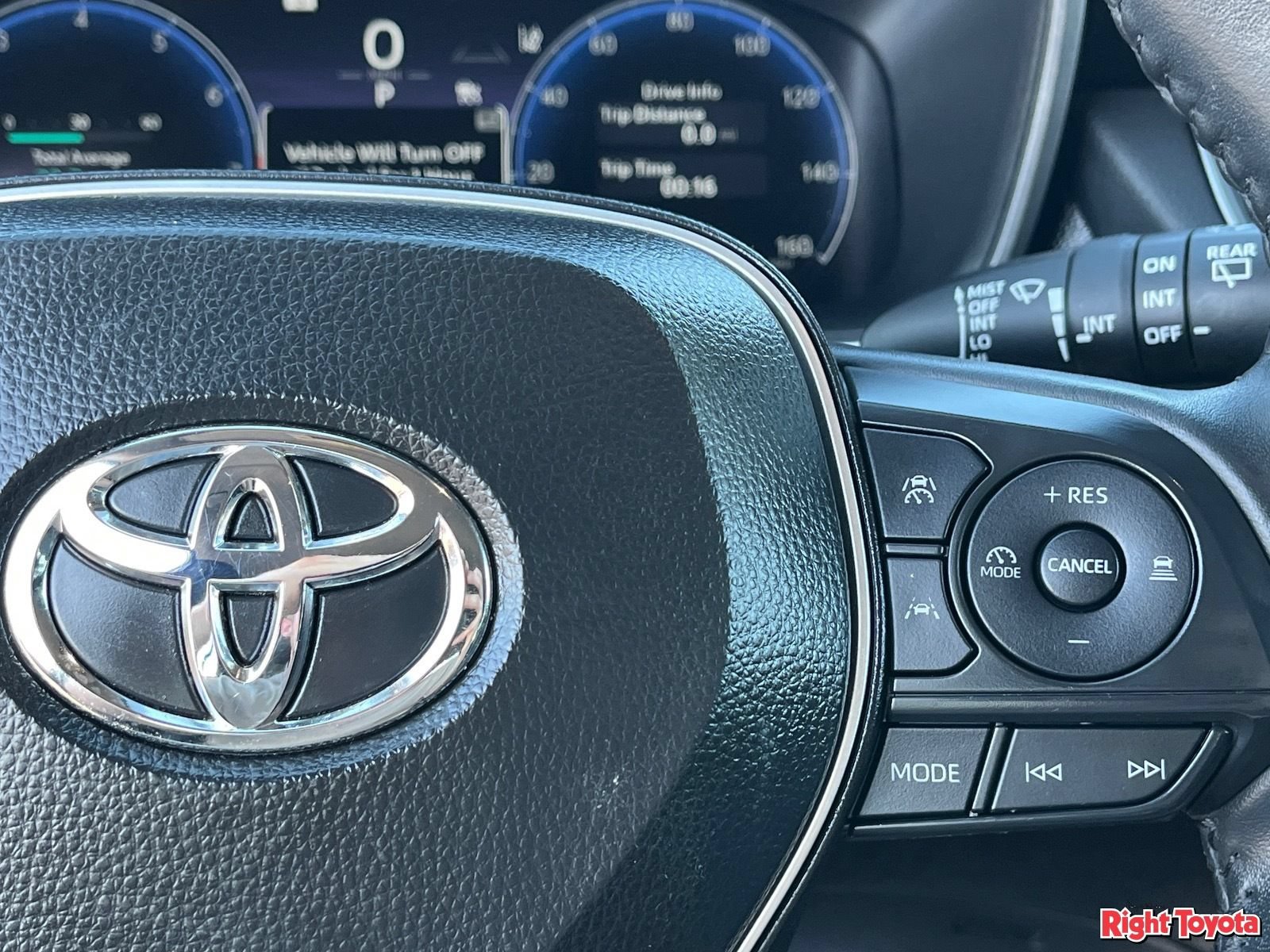 Certified 2026 Toyota Corolla Cross XLE FWD image 24