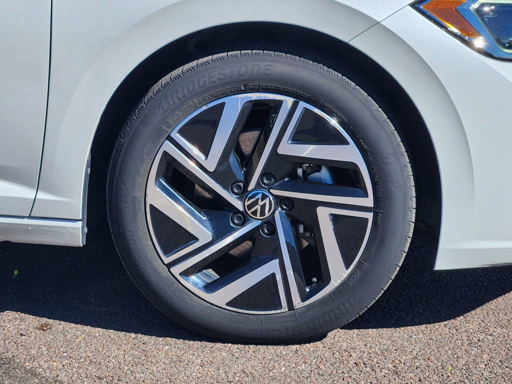 Used 2022 Volkswagen Jetta SEL image 30