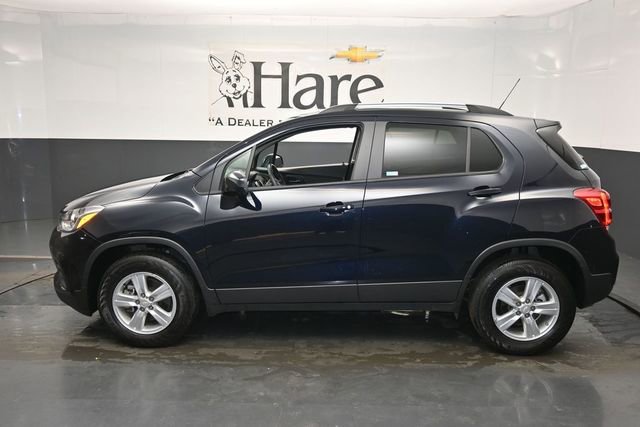 Used 2022 Chevrolet Trax LT w/ LT Convenience Package AWD/4WD image 28