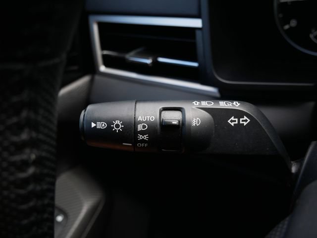Used 2024 Mitsubishi Outlander SE AWD/4WD image 19
