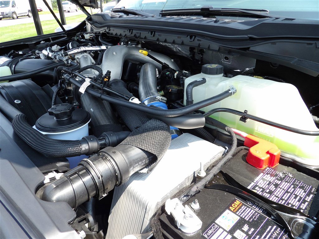 New 2025 Ford F350 XLT w/ FX4 Off-Road Package image 30