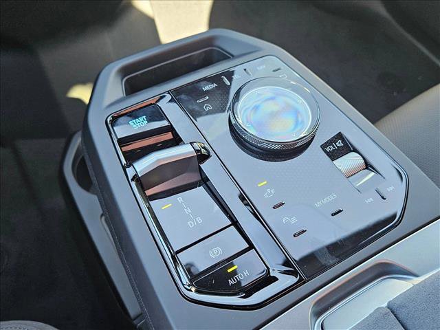 Used 2026 BMW iX xDrive60 w/ M Sport Package image 18