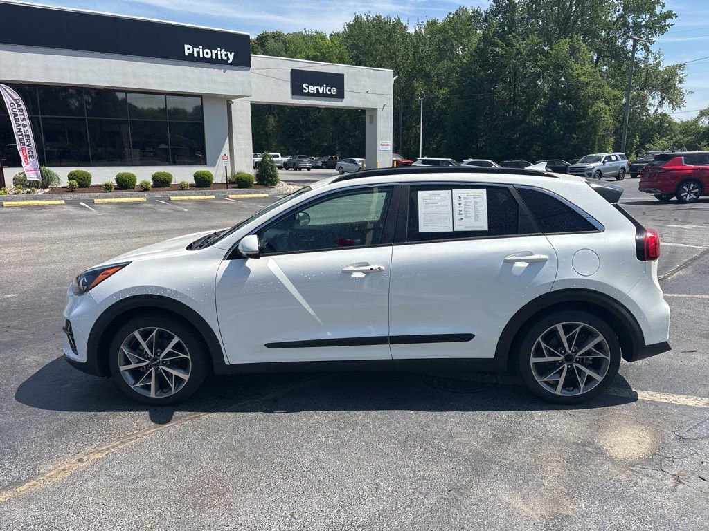 Used 2022 Kia Niro Touring Special Edition FWD image 6