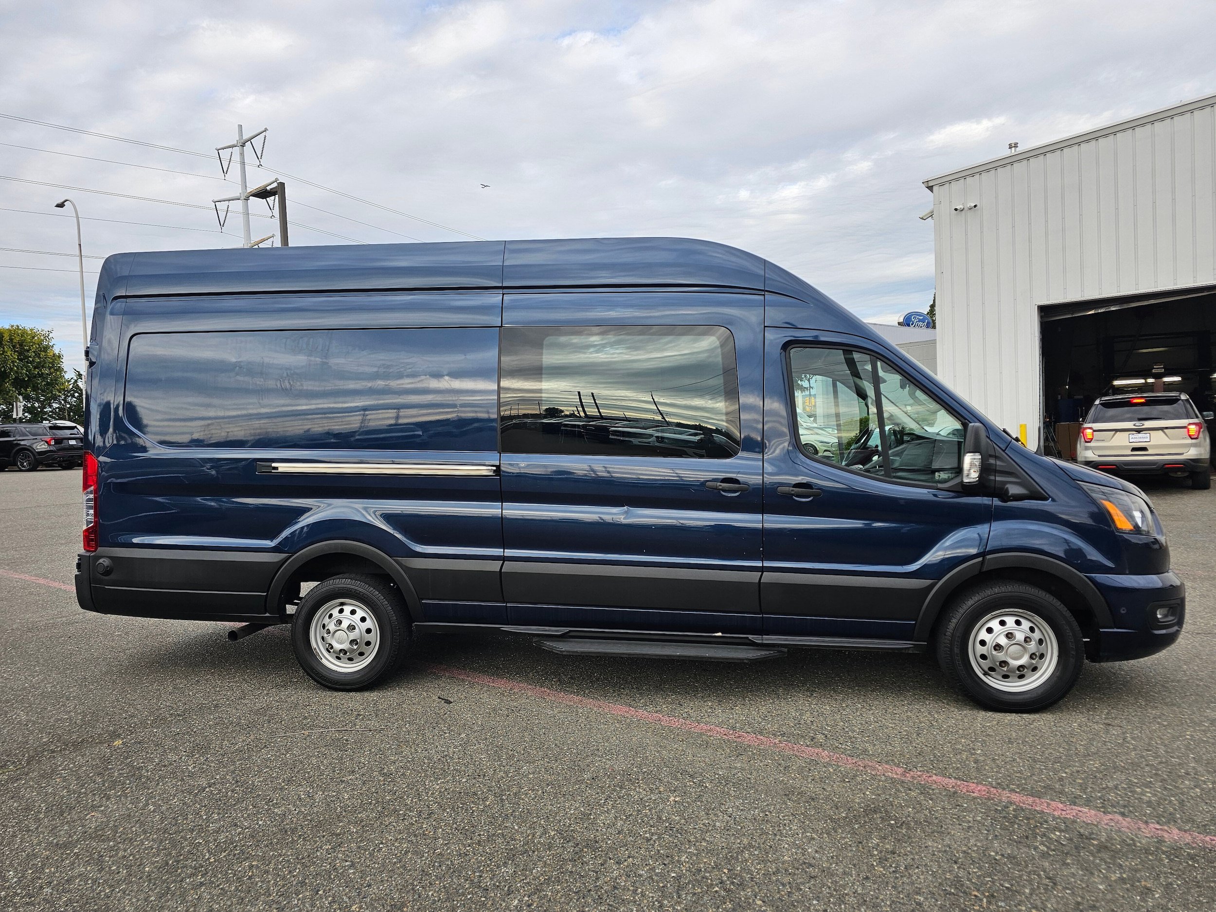 Certified 2022 Ford Transit 250 148 High Roof Extended AWD w/ RV Prep Package image 4