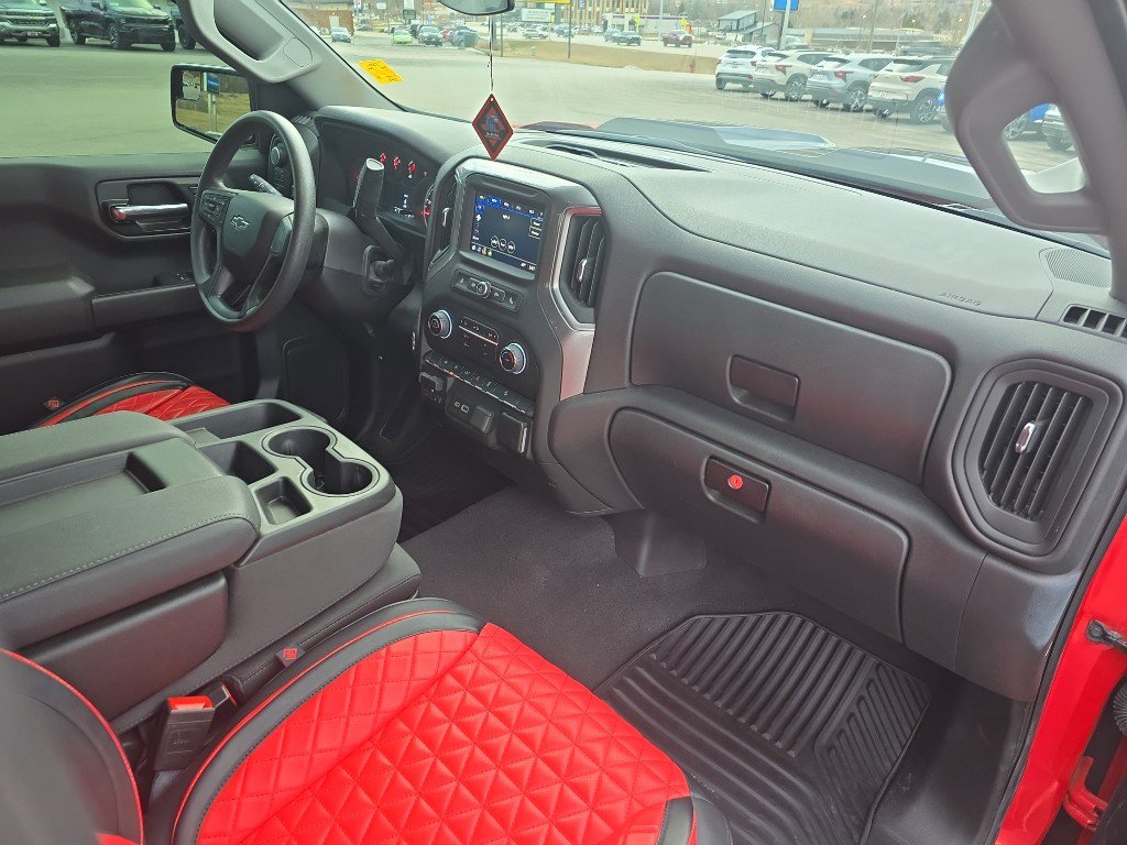 Used 2024 Chevrolet Silverado 1500 Custom Trail Boss w/ LPO, Dark Essentials Package image 23