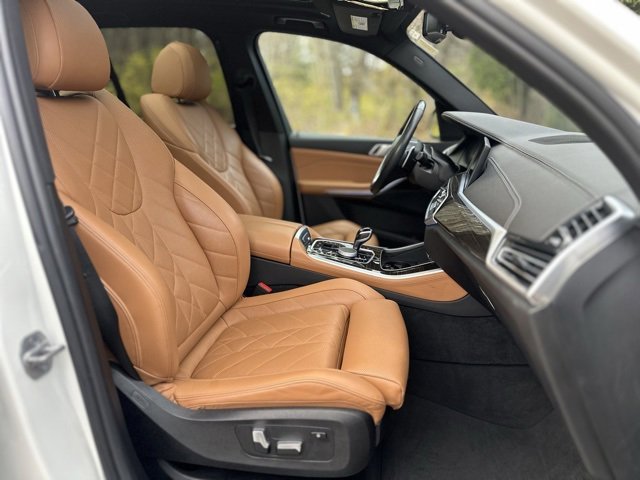 Used 2023 BMW X5 xDrive45e image 25