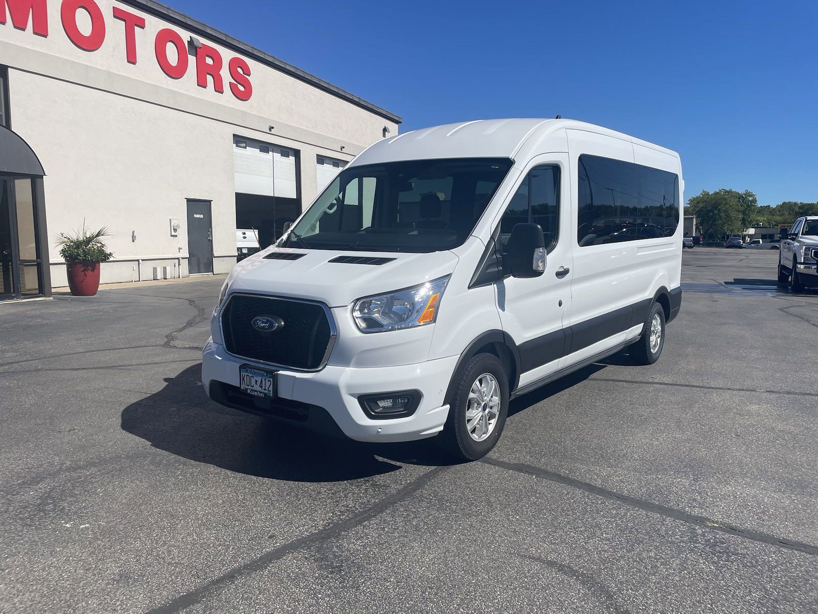 Used 2021 Ford Transit 350 XLT image 2