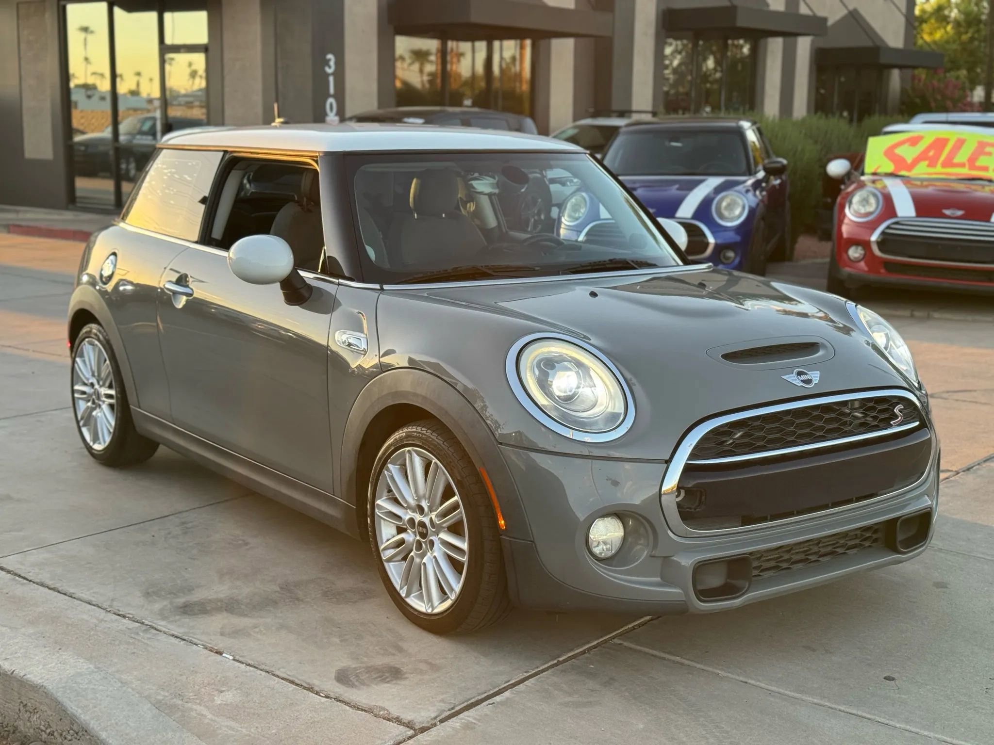 Used 2015 MINI Cooper S image 4