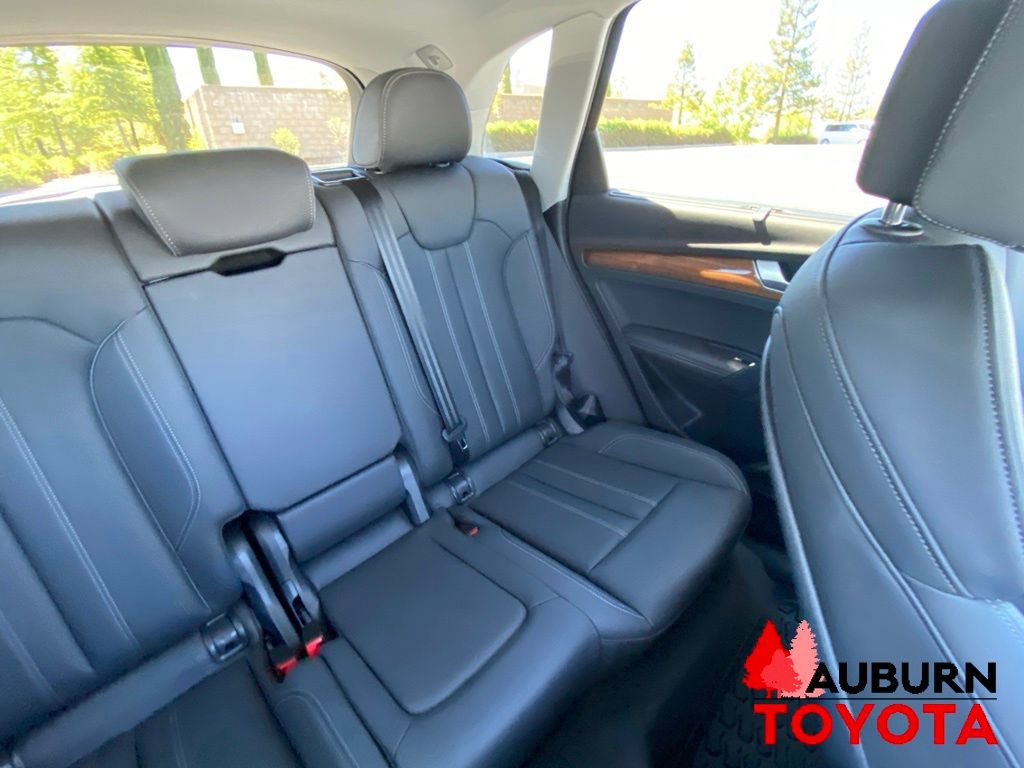 Used 2023 Audi Q5 2.0T Premium Plus w/ Premium Plus Package AWD/4WD image 23