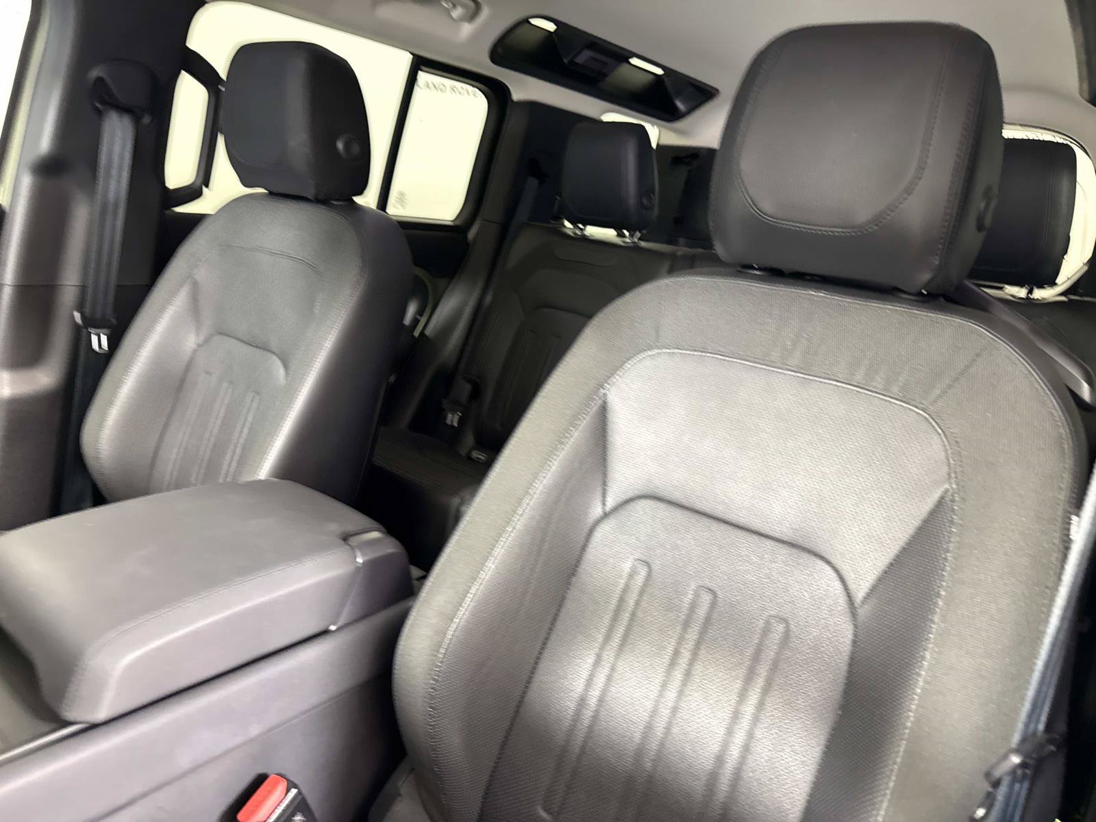 Used 2020 Land Rover Defender 110 SE AWD/4WD image 18