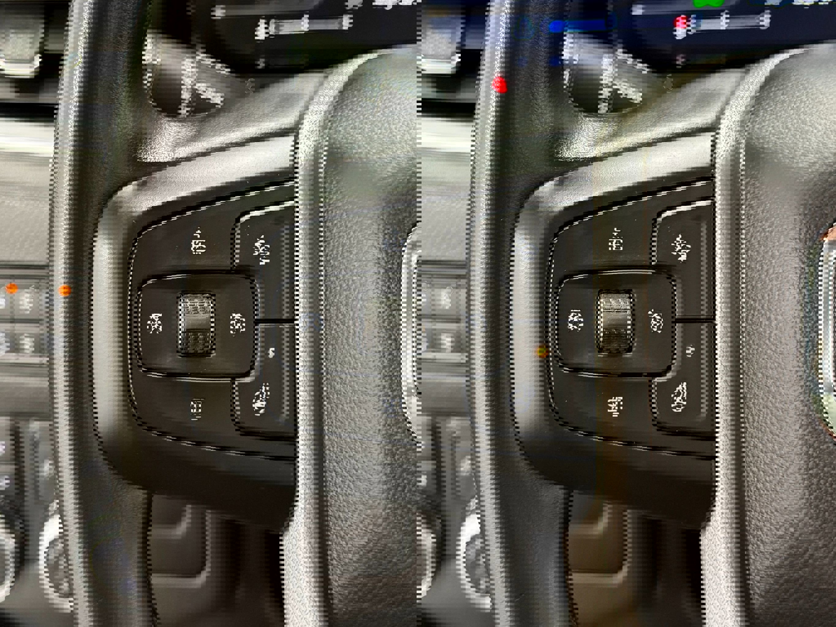 Used 2023 GMC Yukon Denali image 21