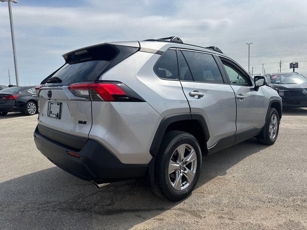 Used 2023 Toyota RAV4 XLE FWD image 8