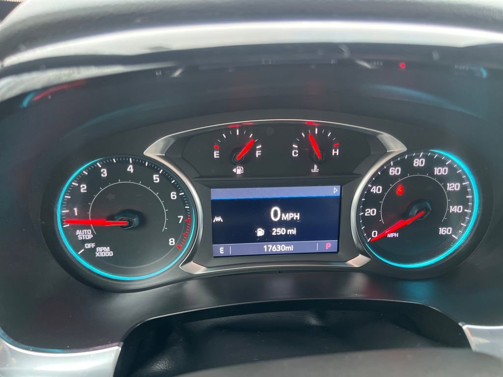 Used 2023 Chevrolet Traverse LT image 13