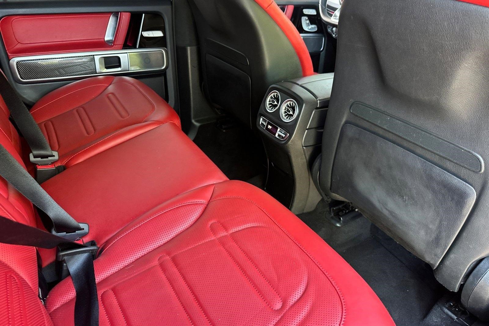 Used 2023 Mercedes-Benz G 550 image 31