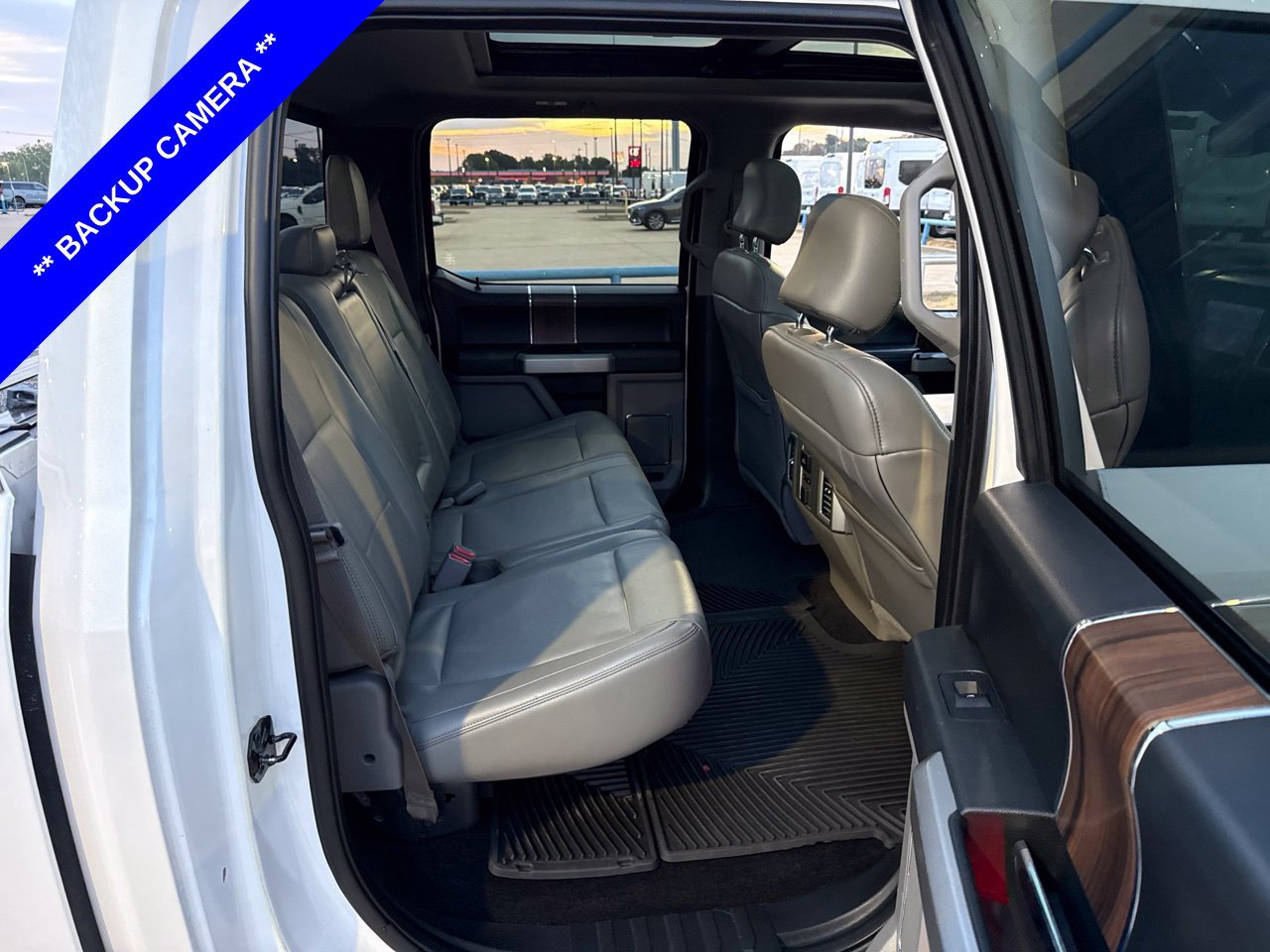 Used 2015 Ford F150 Lariat w/ Equipment Group 502A Luxury AWD/4WD image 11