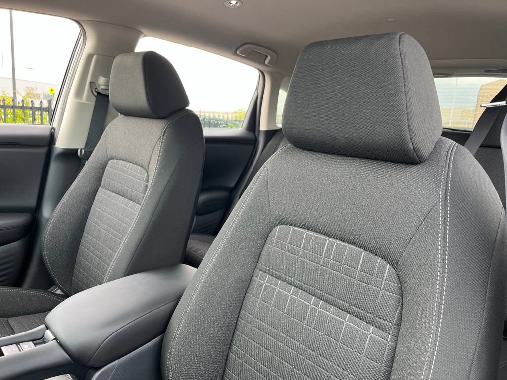 Certified 2026 Honda HR-V LX image 24