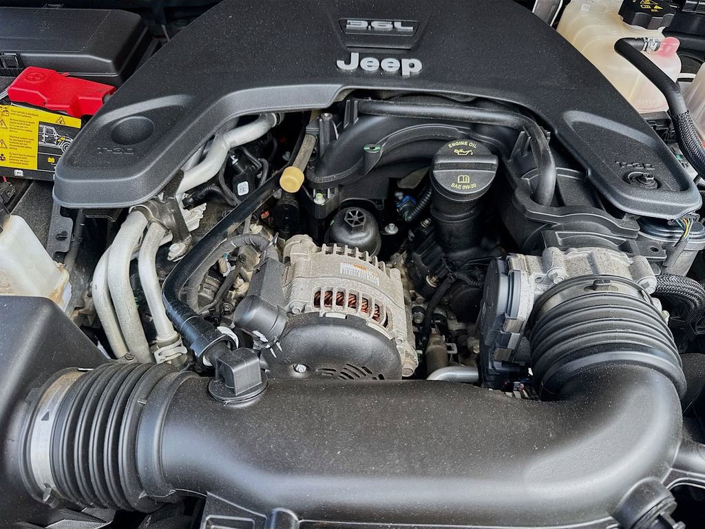 Used 2021 Jeep Gladiator Mojave AWD/4WD image 34