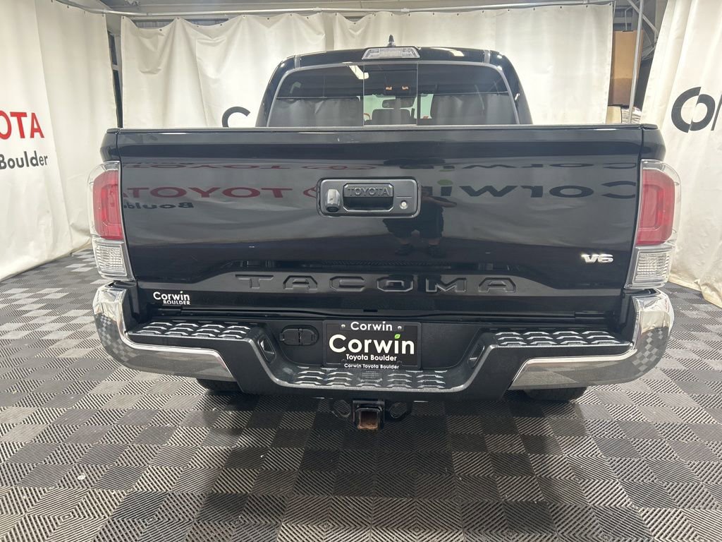 Used 2022 Toyota Tacoma TRD Off-Road AWD/4WD image 7