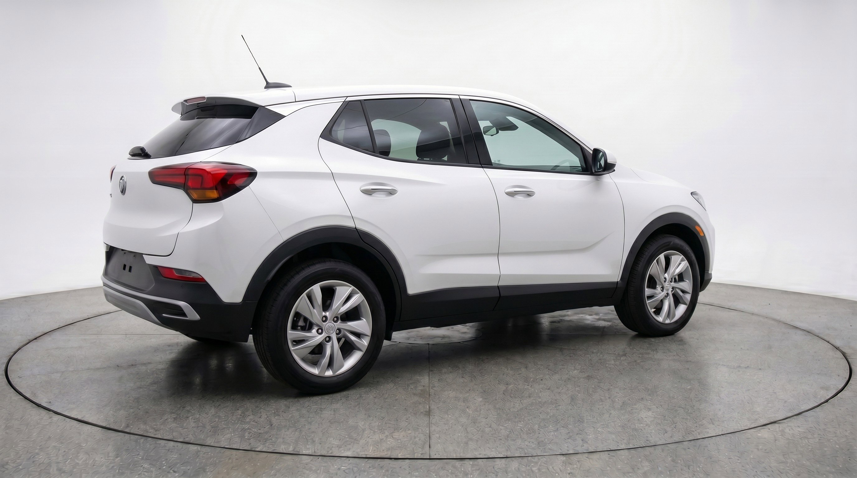 Used 2025 Buick Encore GX Preferred AWD/4WD image 9