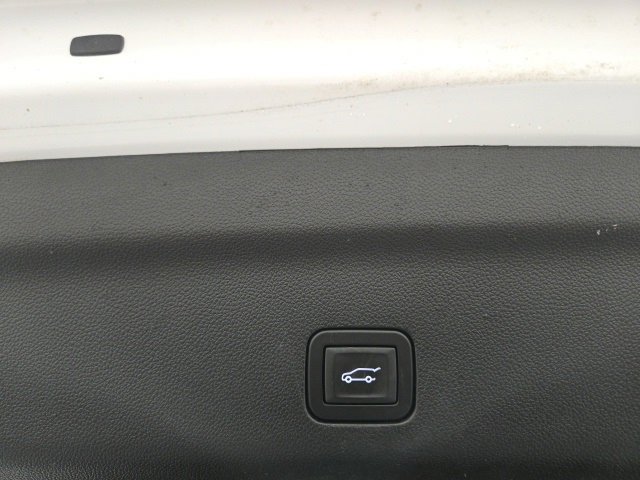 Used 2024 Chevrolet Tahoe High Country image 34