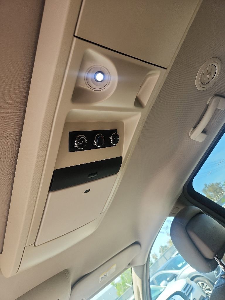 Used 2012 Chrysler Town & Country Touring w/ Entertainment Group #1 FWD image 25