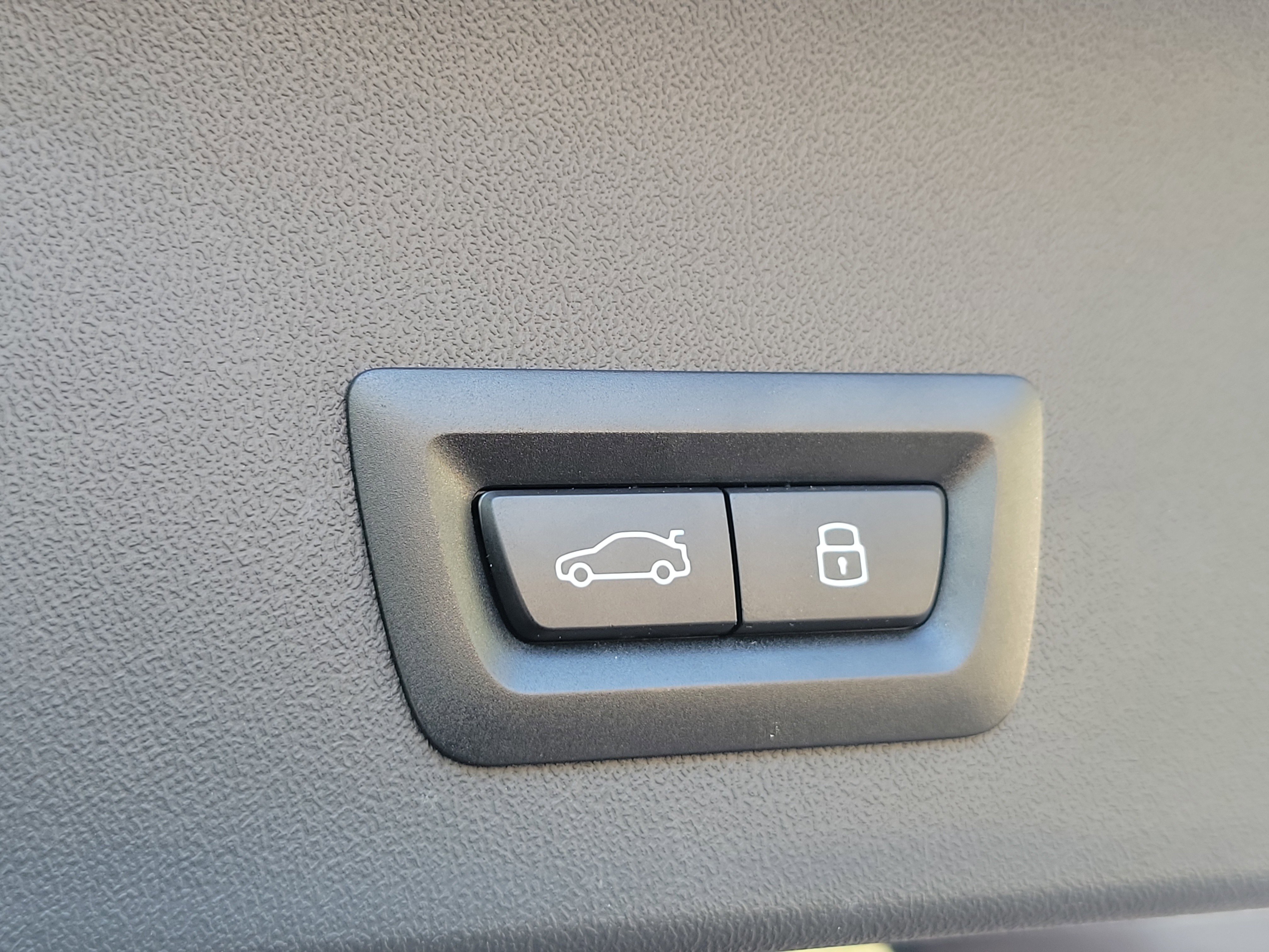 New 2025 BMW X3 xDrive30i w/ Premium Package image 8