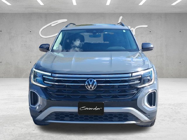 Used 2024 Volkswagen Atlas Peak Edition SE AWD/4WD image 23
