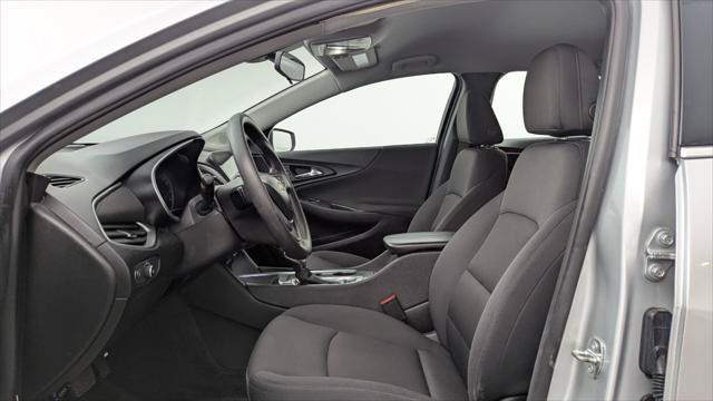 Used 2022 Chevrolet Malibu LT FWD image 14