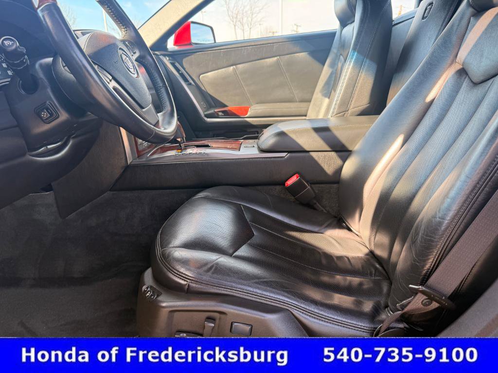 Used 2007 Cadillac XLR image 24