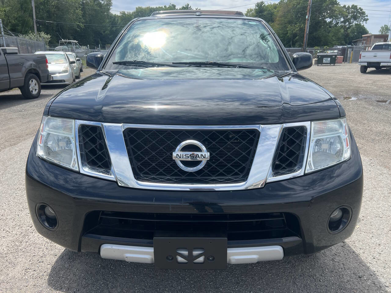 Used 2012 Nissan Pathfinder LE